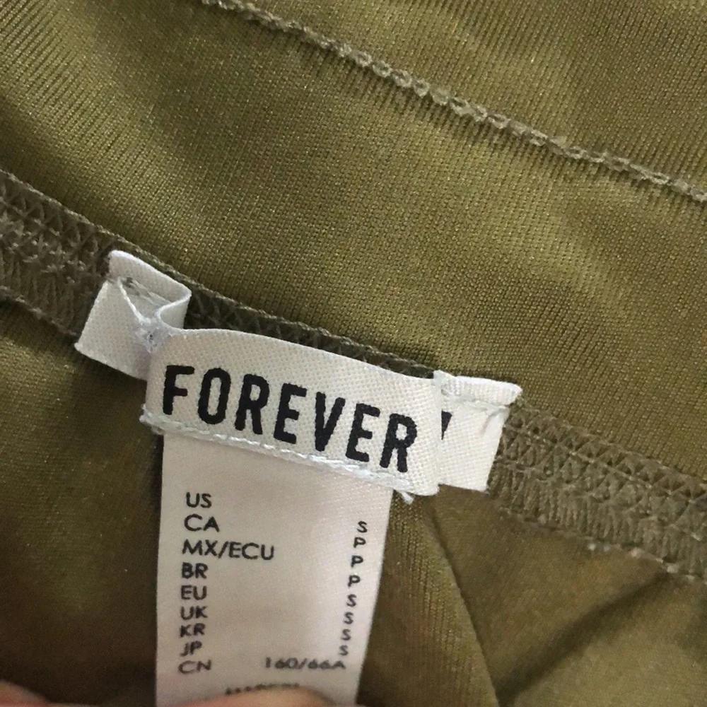Jogging pants - Picture 2 of 8